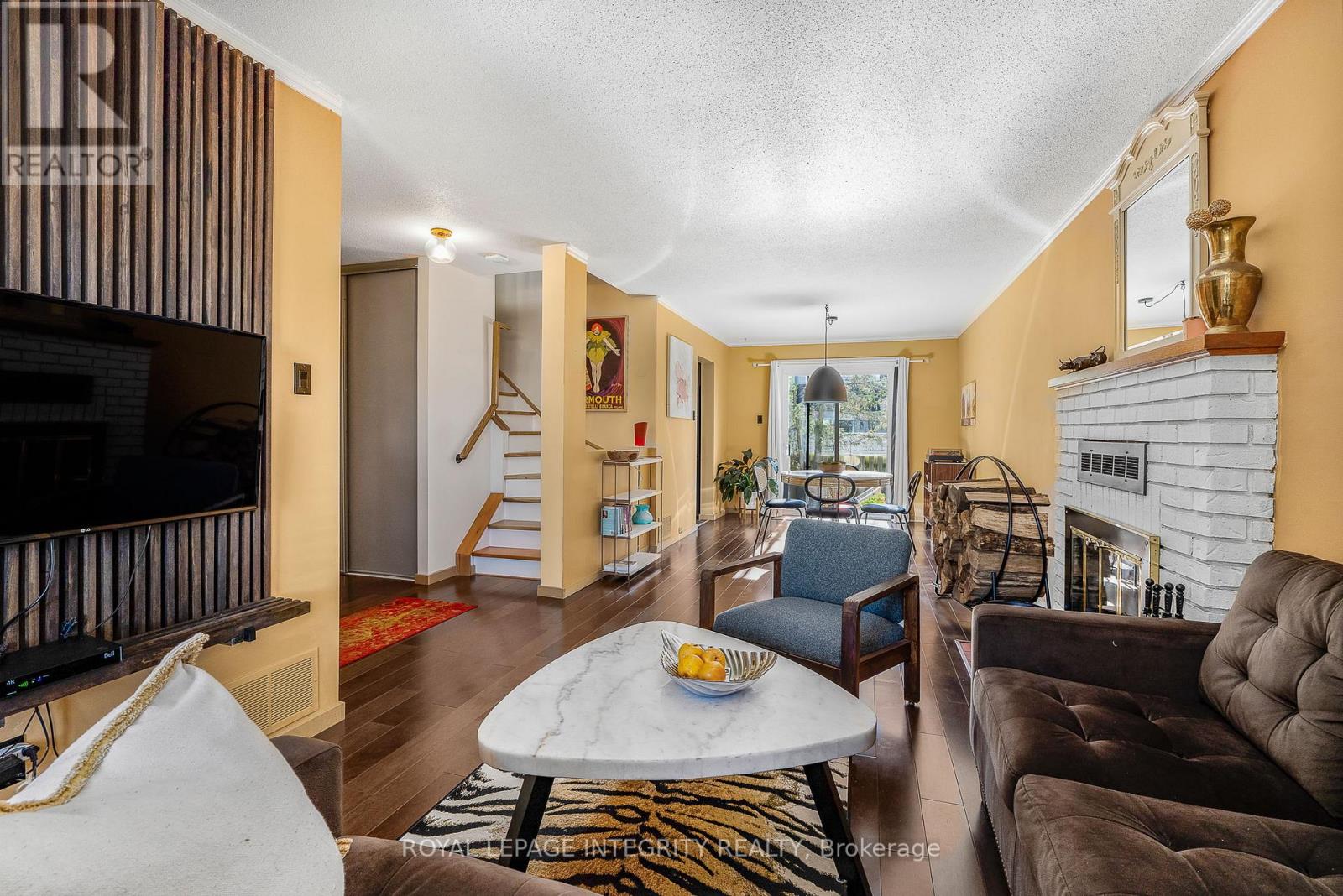 1454 Deavy Way, Ottawa, Ontario  K1E 2W8 - Photo 7 - X12447396
