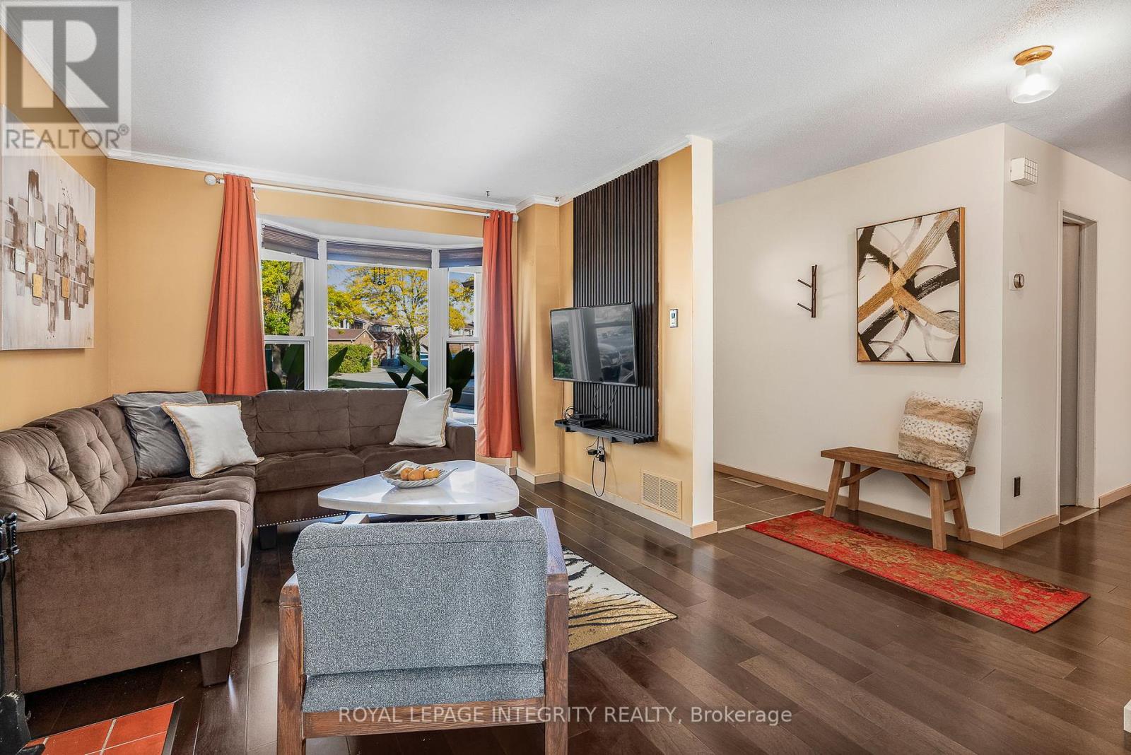 1454 Deavy Way, Ottawa, Ontario  K1E 2W8 - Photo 8 - X12447396