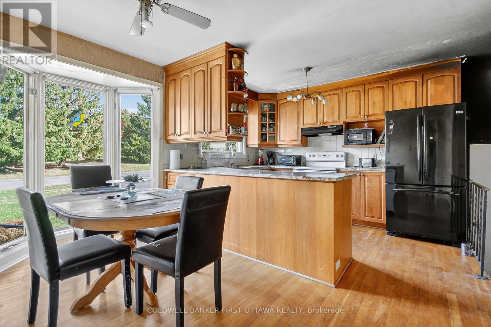 5228 Mclean Crescent, Ottawa, Ontario  K4M 1G2 - Photo 12 - X12447404