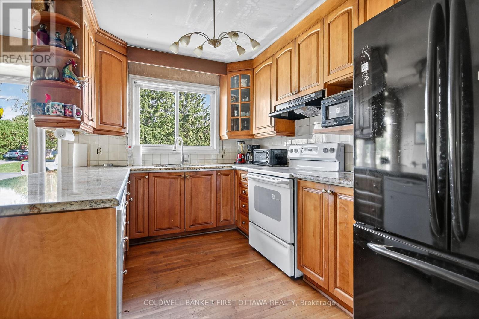 5228 Mclean Crescent, Ottawa, Ontario  K4M 1G2 - Photo 13 - X12447404