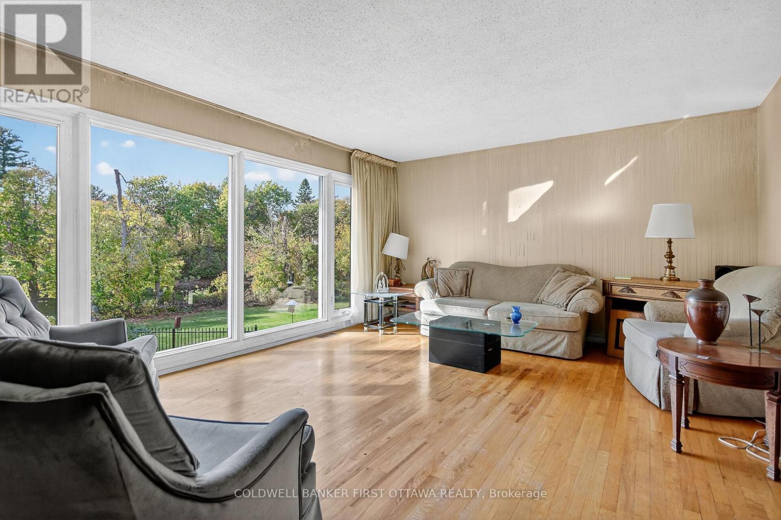 5228 Mclean Crescent, Ottawa, Ontario  K4M 1G2 - Photo 5 - X12447404