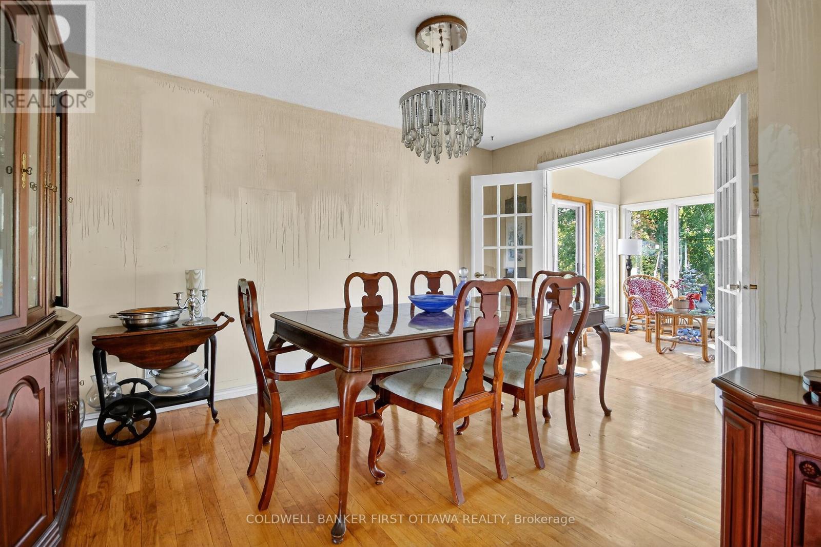 5228 Mclean Crescent, Ottawa, Ontario  K4M 1G2 - Photo 9 - X12447404