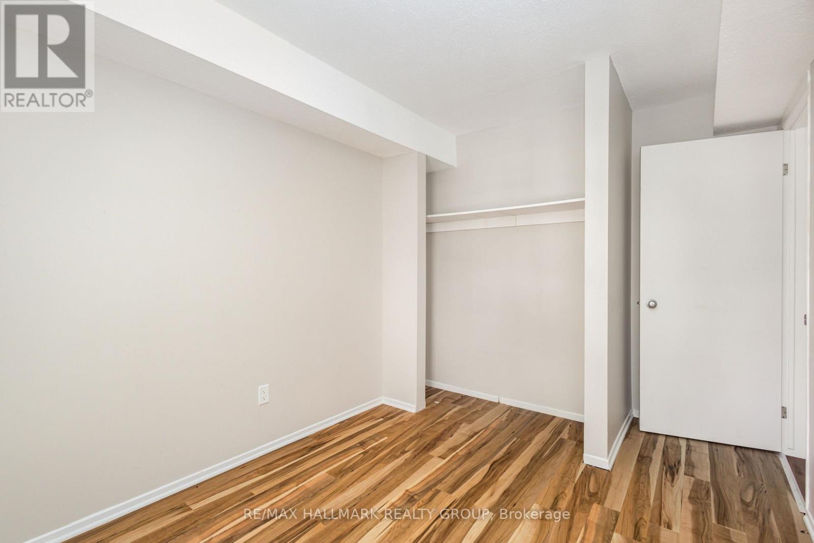 C - 205 Woodfield Drive, Ottawa, Ontario  K2G 4P2 - Photo 17 - X12447466