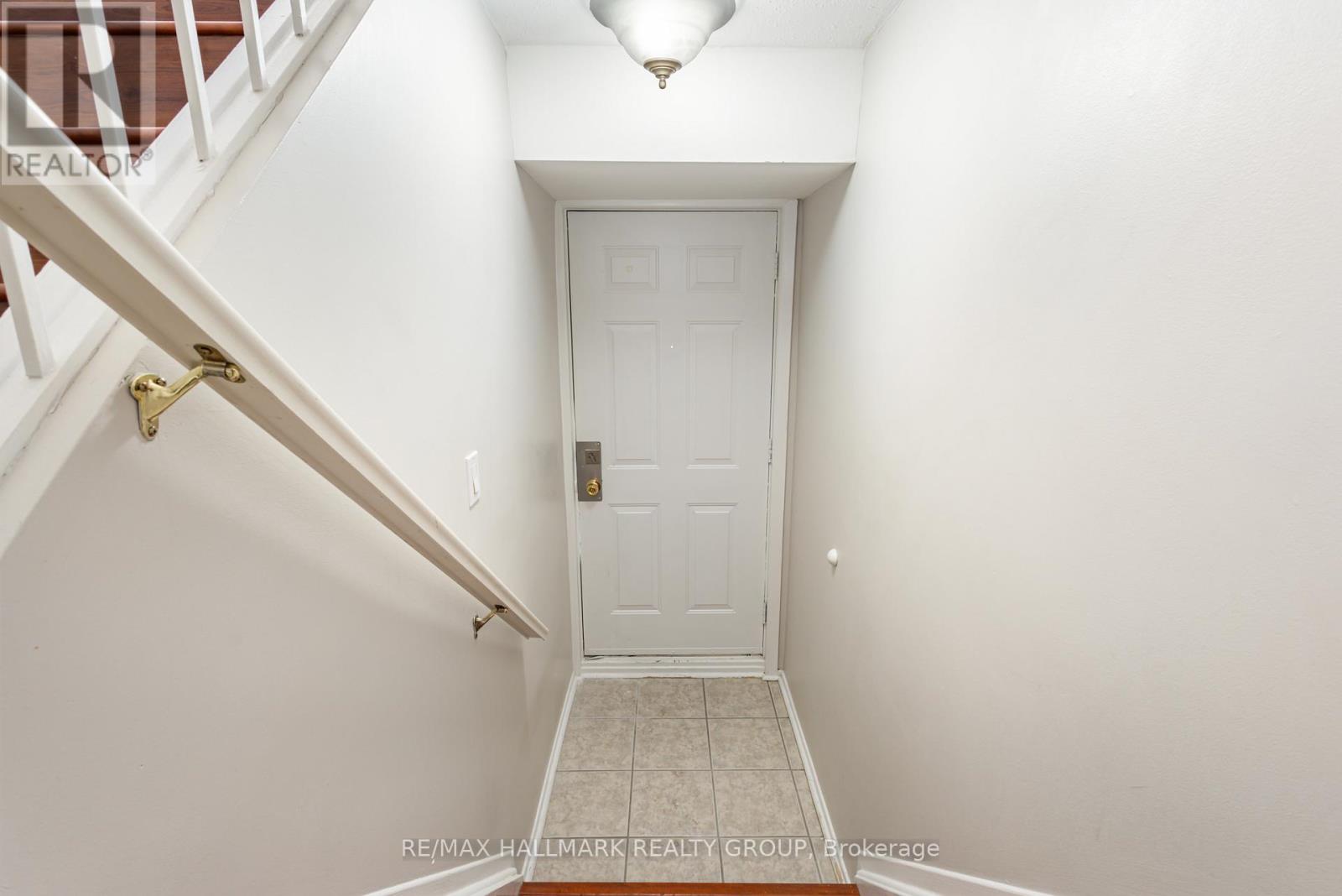 C - 205 Woodfield Drive, Ottawa, Ontario  K2G 4P2 - Photo 22 - X12447466