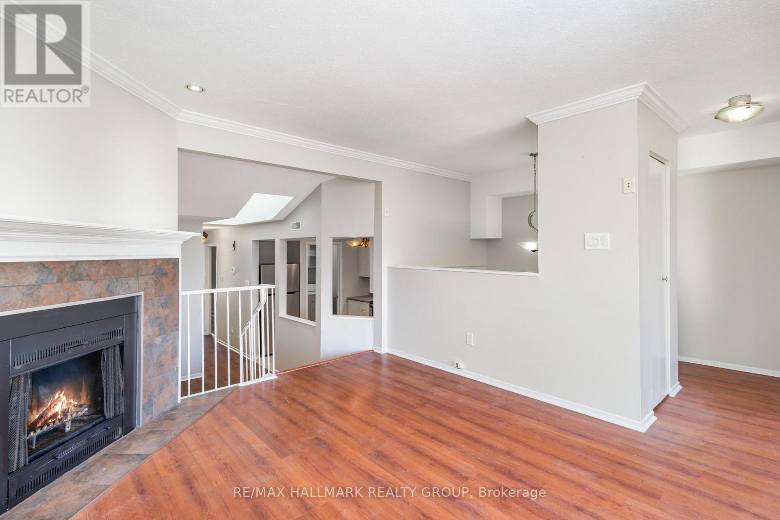 C - 205 Woodfield Drive, Ottawa, Ontario  K2G 4P2 - Photo 5 - X12447466