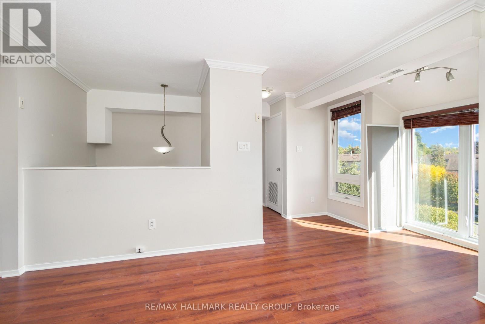 C - 205 Woodfield Drive, Ottawa, Ontario  K2G 4P2 - Photo 7 - X12447466