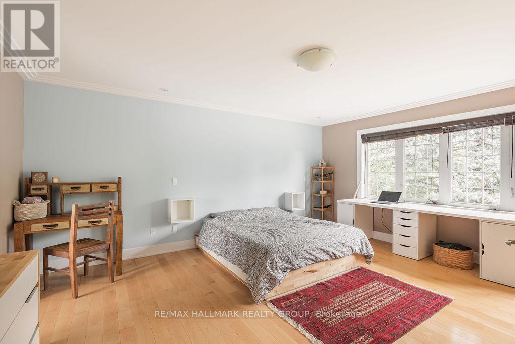 960 Elsett Drive, Ottawa, Ontario  K1G 2S9 - Photo 22 - X12447477
