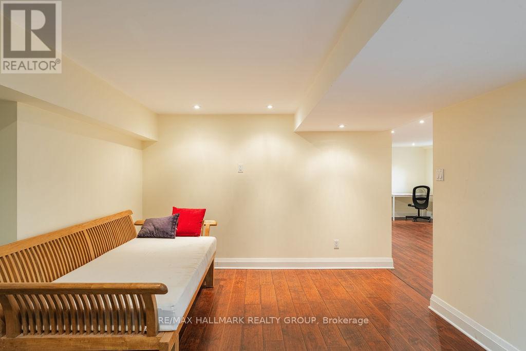 960 Elsett Drive, Ottawa, Ontario  K1G 2S9 - Photo 40 - X12447477