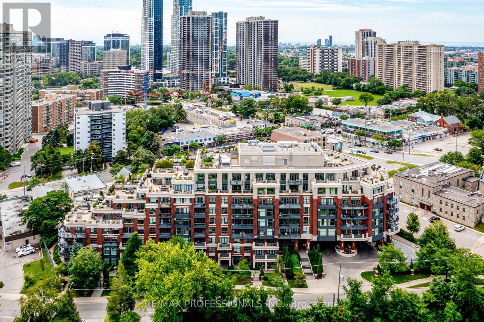 311 - 9 Burnhamthorpe Crescent, Toronto (Islington-City Centre West), Ontario  M9A 1G4 - Photo 5 - W12447208
