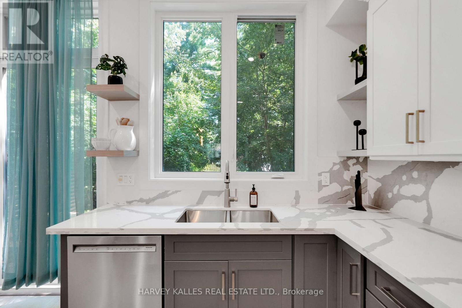 253 Albany Avenue, Toronto (Annex), Ontario  M5R 3C7 - Photo 19 - C12447335