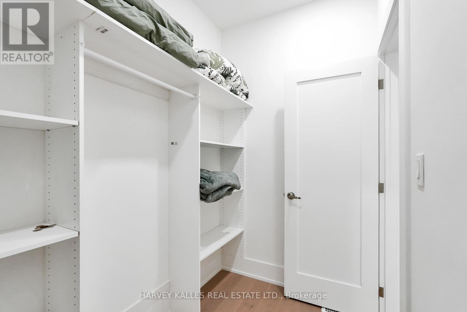 253 Albany Avenue, Toronto (Annex), Ontario  M5R 3C7 - Photo 32 - C12447335