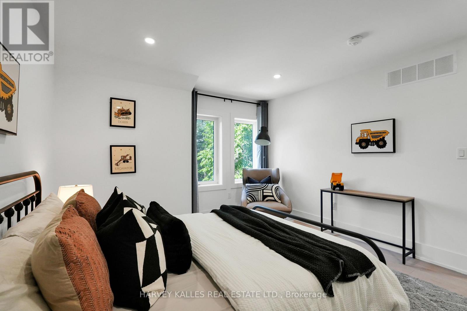 253 Albany Avenue, Toronto (Annex), Ontario  M5R 3C7 - Photo 38 - C12447335