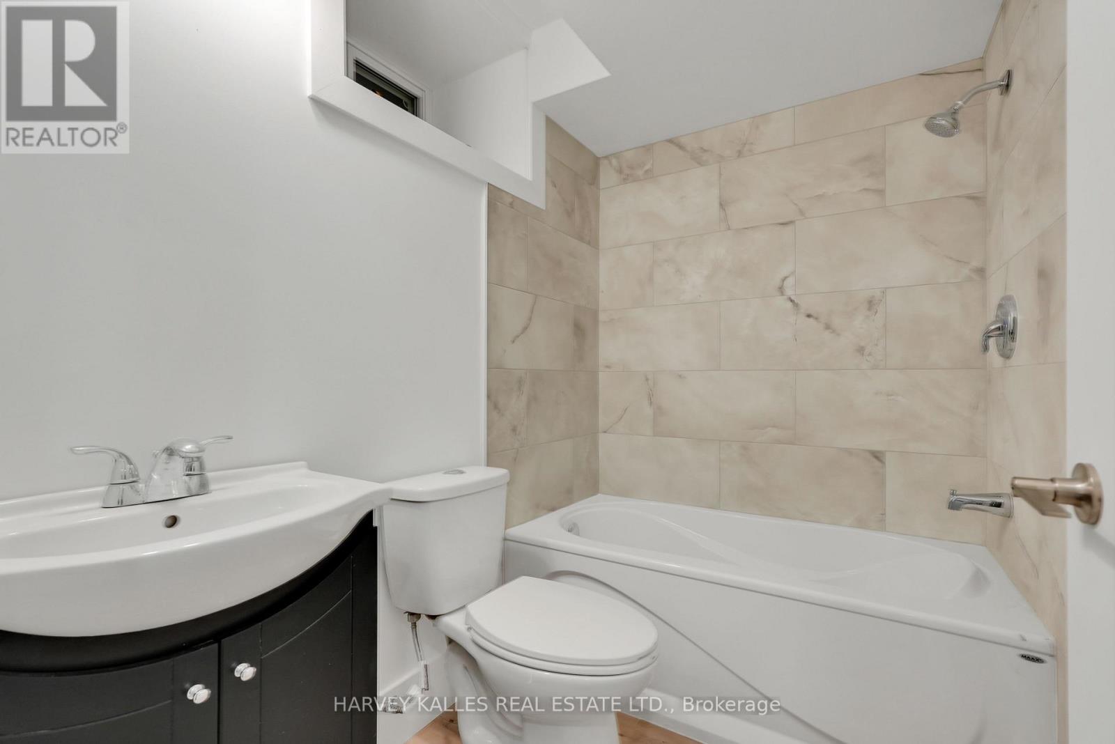 253 Albany Avenue, Toronto (Annex), Ontario  M5R 3C7 - Photo 45 - C12447335