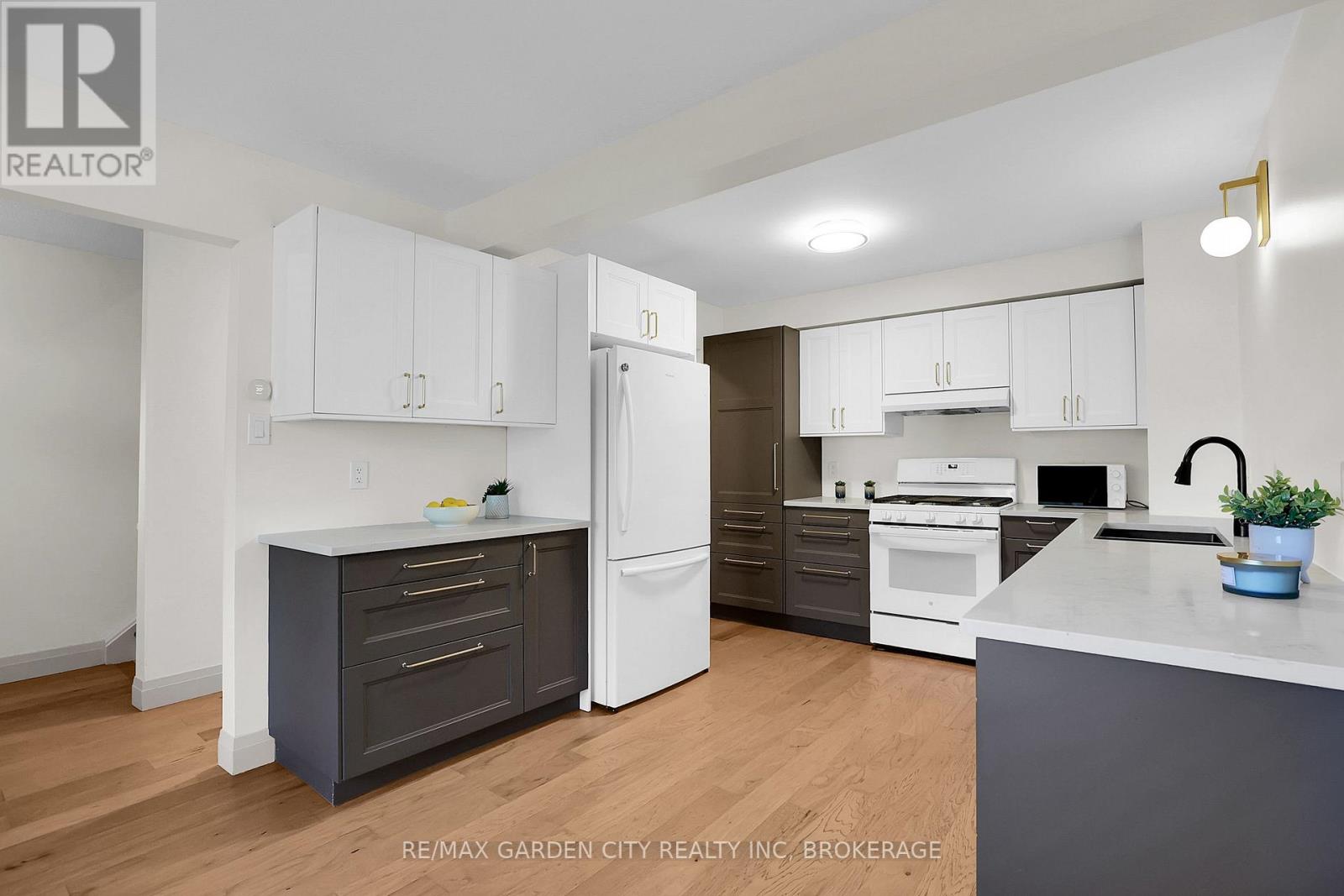 85 - 185 Denistoun Street, Welland, Ontario  L3C 6J6 - Photo 4 - X12447418