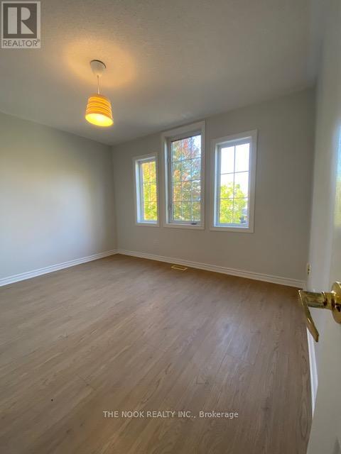 107 Charest Place, Whitby, Ontario  L1M 2B3 - Photo 15 - E12446499