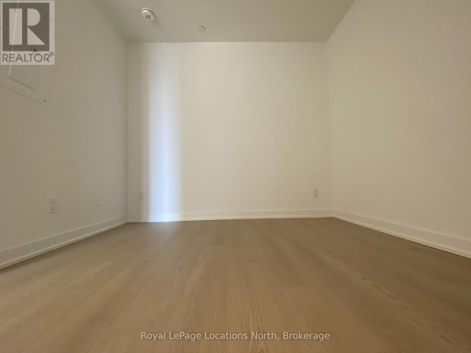 31 Huron Street, Collingwood, Ontario  L9Y 0E8 - Photo 9 - S12447402