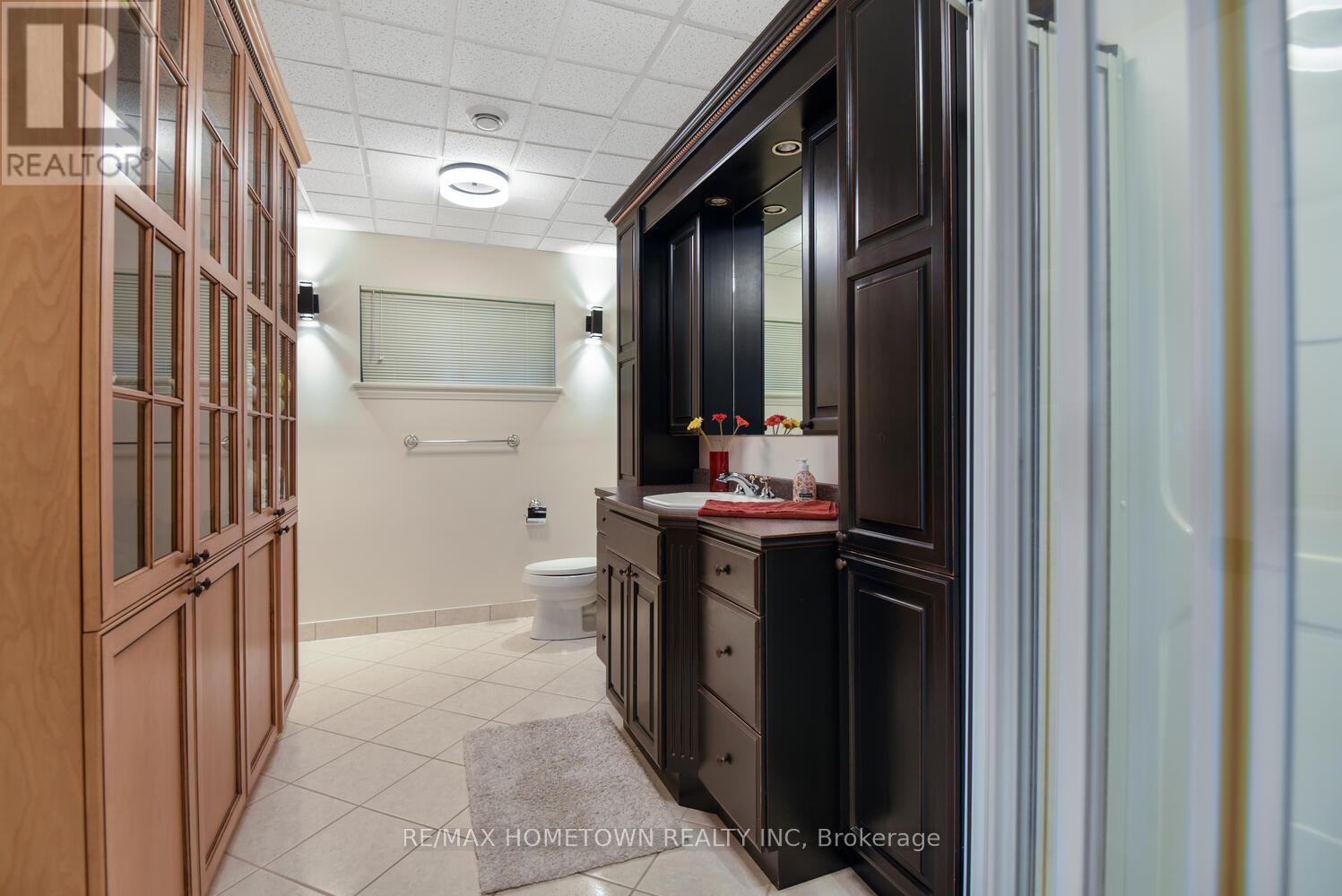 201 Empire Hanna Road E, Edwardsburgh/cardinal, Ontario  K0E 1E0 - Photo 34 - X12447363
