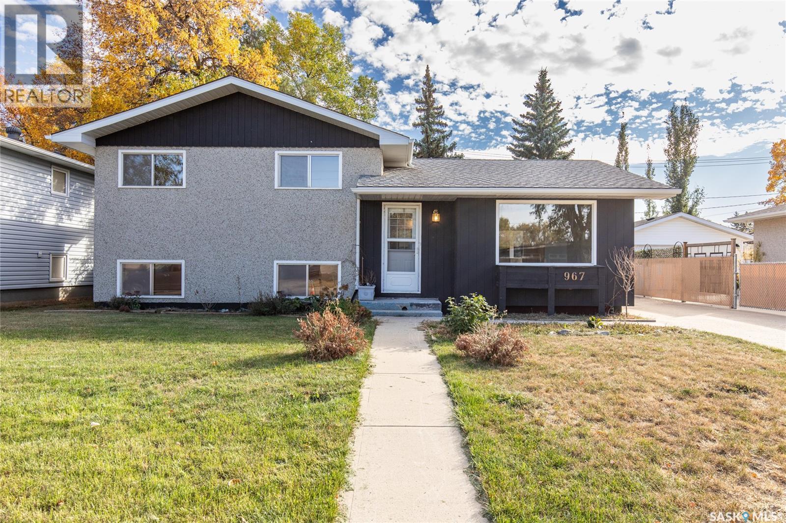 967 James STREET, Moose Jaw, Saskatchewan