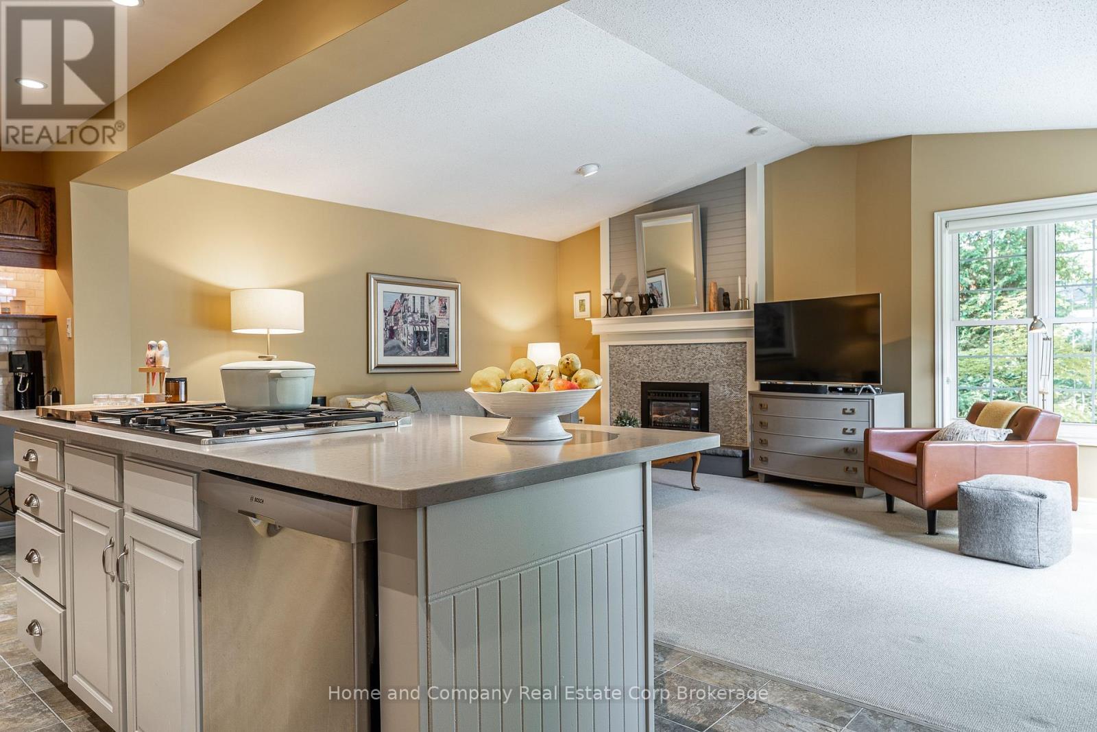 61 Baker Street, Stratford, Ontario  N5A 7A2 - Photo 13 - X12447426