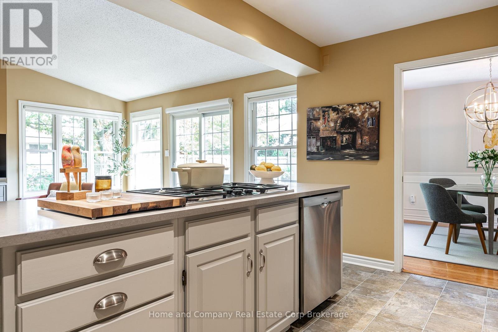 61 Baker Street, Stratford, Ontario  N5A 7A2 - Photo 14 - X12447426