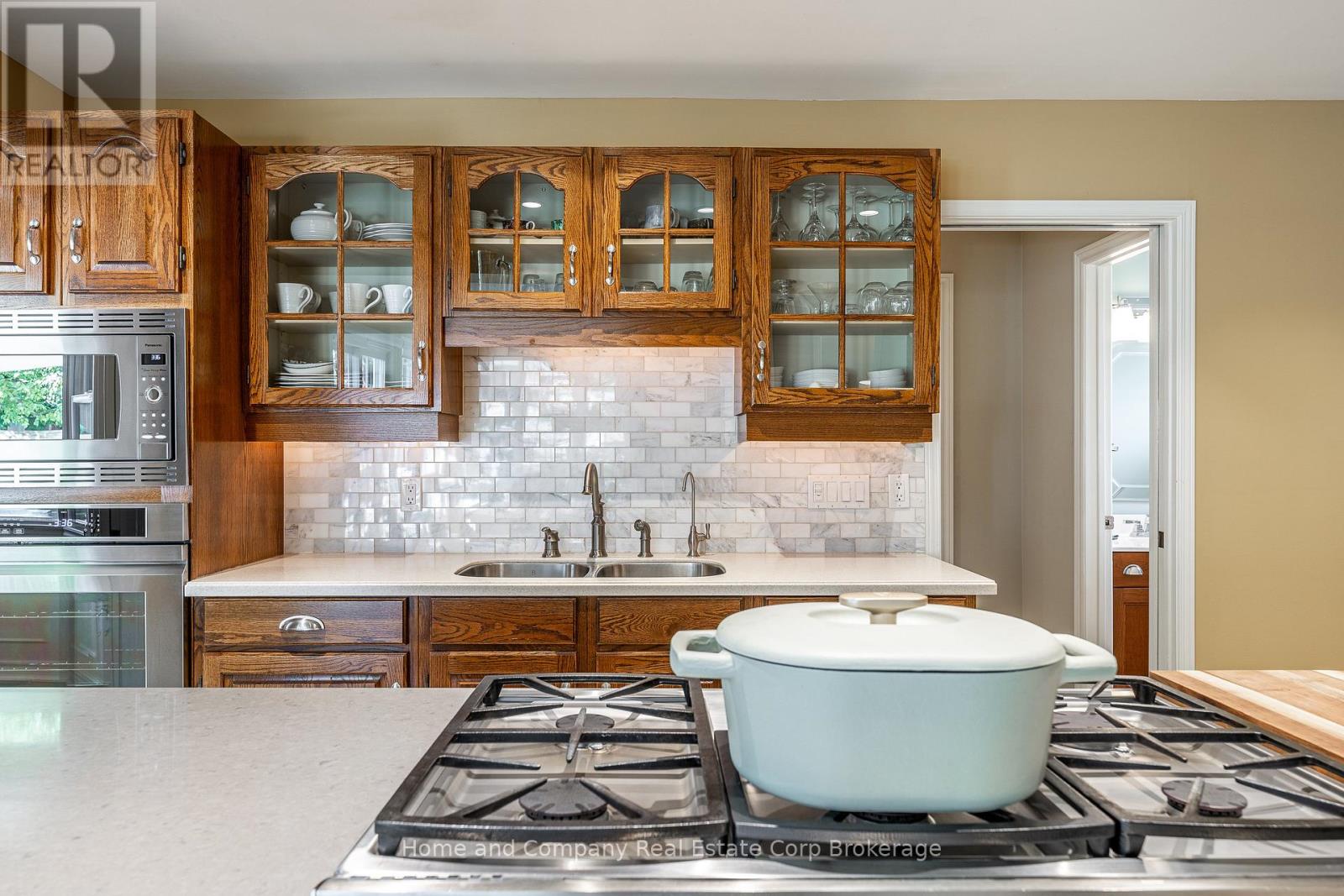 61 Baker Street, Stratford, Ontario  N5A 7A2 - Photo 15 - X12447426