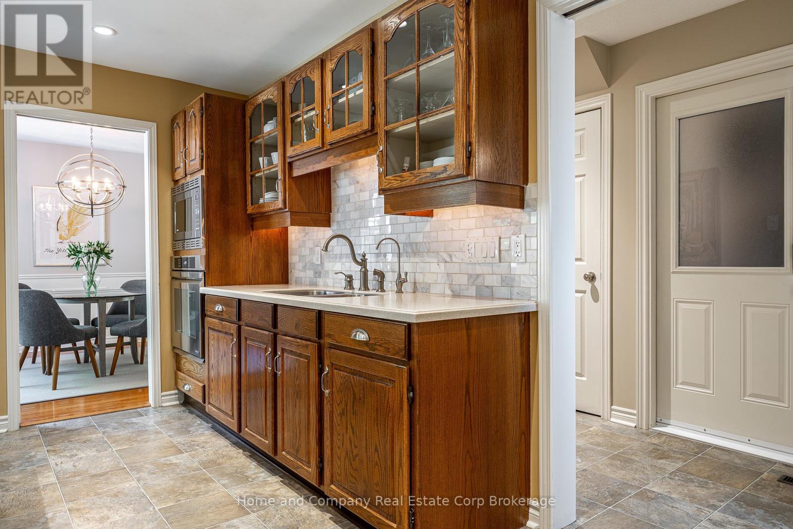 61 Baker Street, Stratford, Ontario  N5A 7A2 - Photo 17 - X12447426