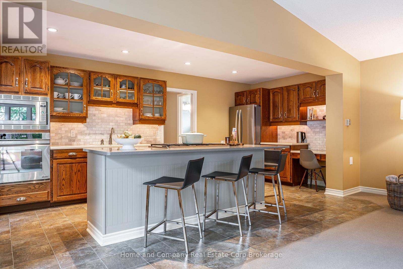 61 Baker Street, Stratford, Ontario  N5A 7A2 - Photo 21 - X12447426
