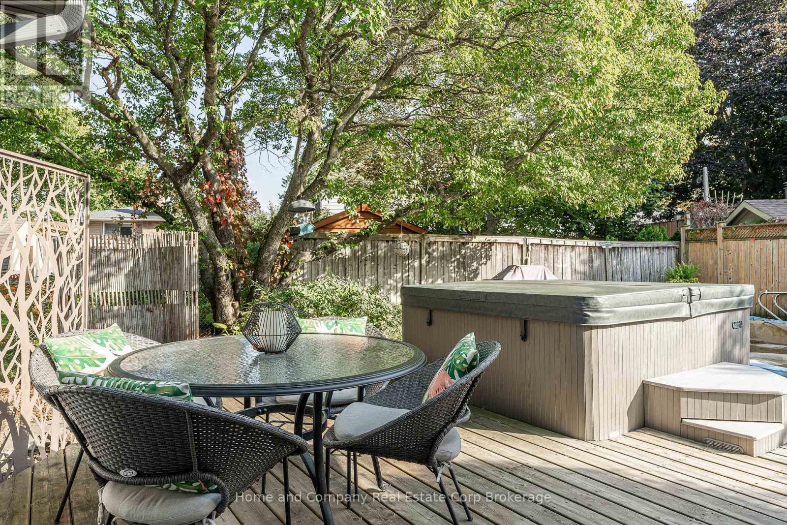61 Baker Street, Stratford, Ontario  N5A 7A2 - Photo 35 - X12447426