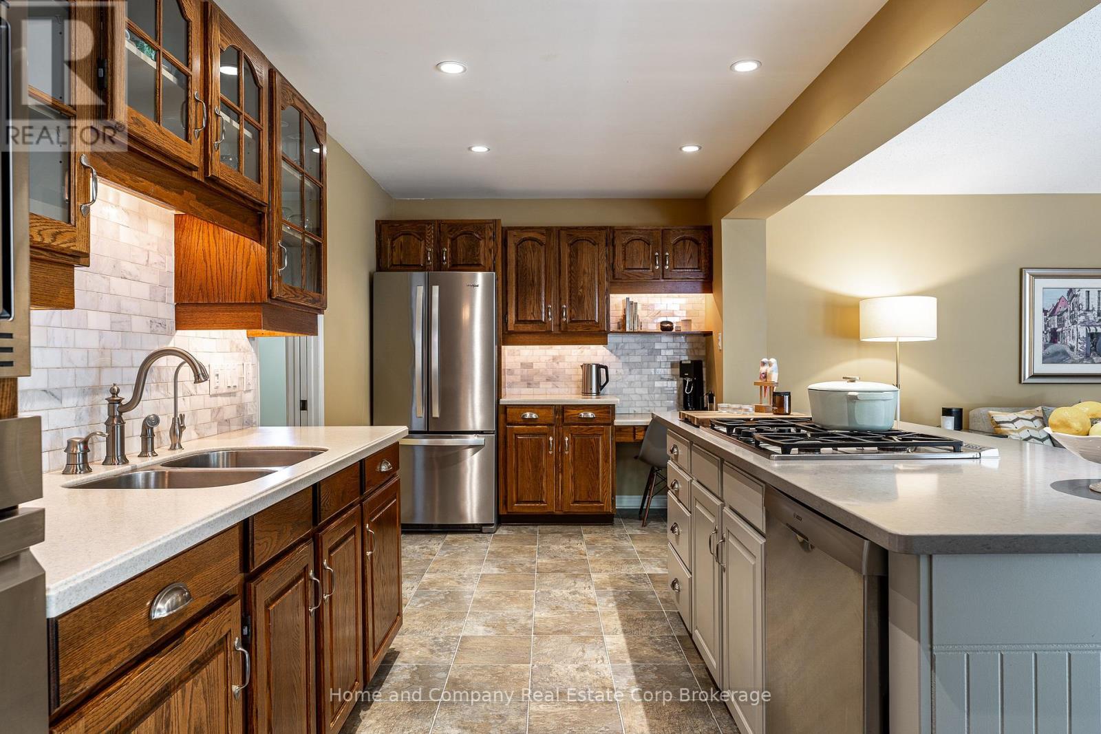 61 Baker Street, Stratford, Ontario  N5A 7A2 - Photo 4 - X12447426
