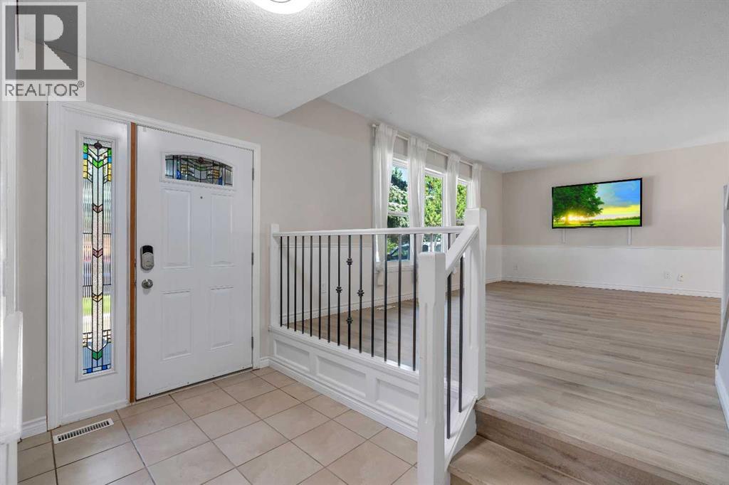 3285 Cedarille Drive Sw, Calgary, Alberta  T2W 2N2 - Photo 28 - A2252927