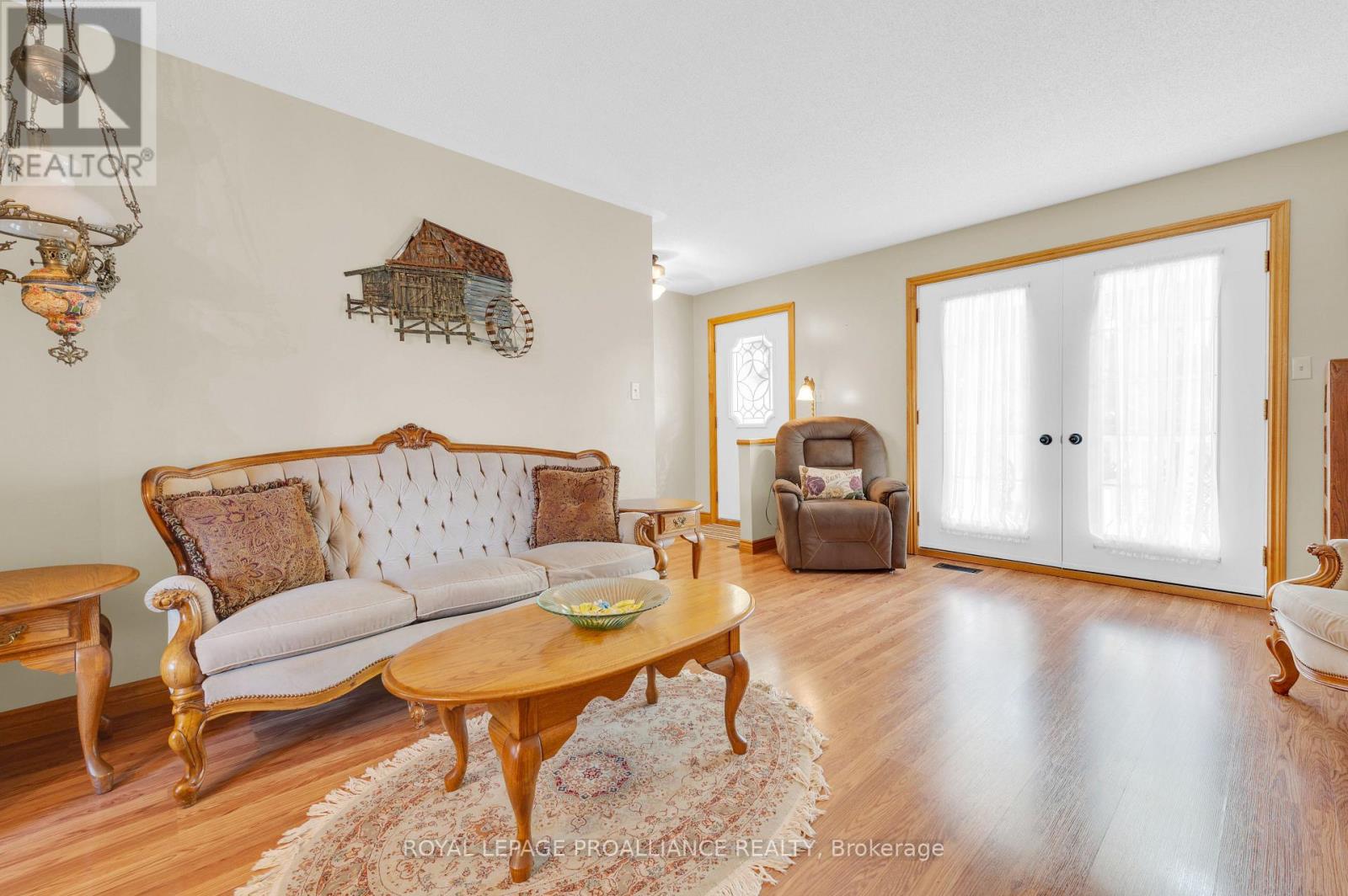17 Huron Drive, Brighton, Ontario  K0K 1H0 - Photo 12 - X12447367