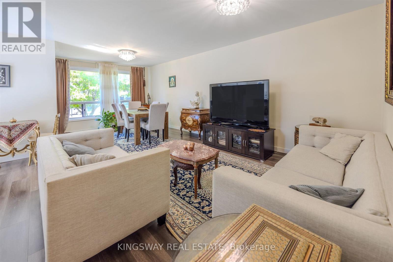 25 Bailey Crescent, Aurora (Aurora Highlands), Ontario  L4G 2B2 - Photo 7 - N12447280