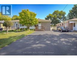25 BAILEY CRESCENT, Aurora, Ontario