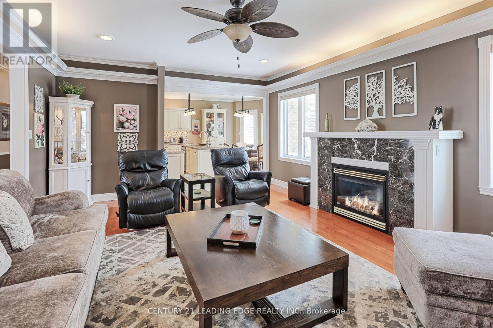 2 Deer Ridge Road, Uxbridge, Ontario  L0C 1A0 - Photo 12 - N12447286