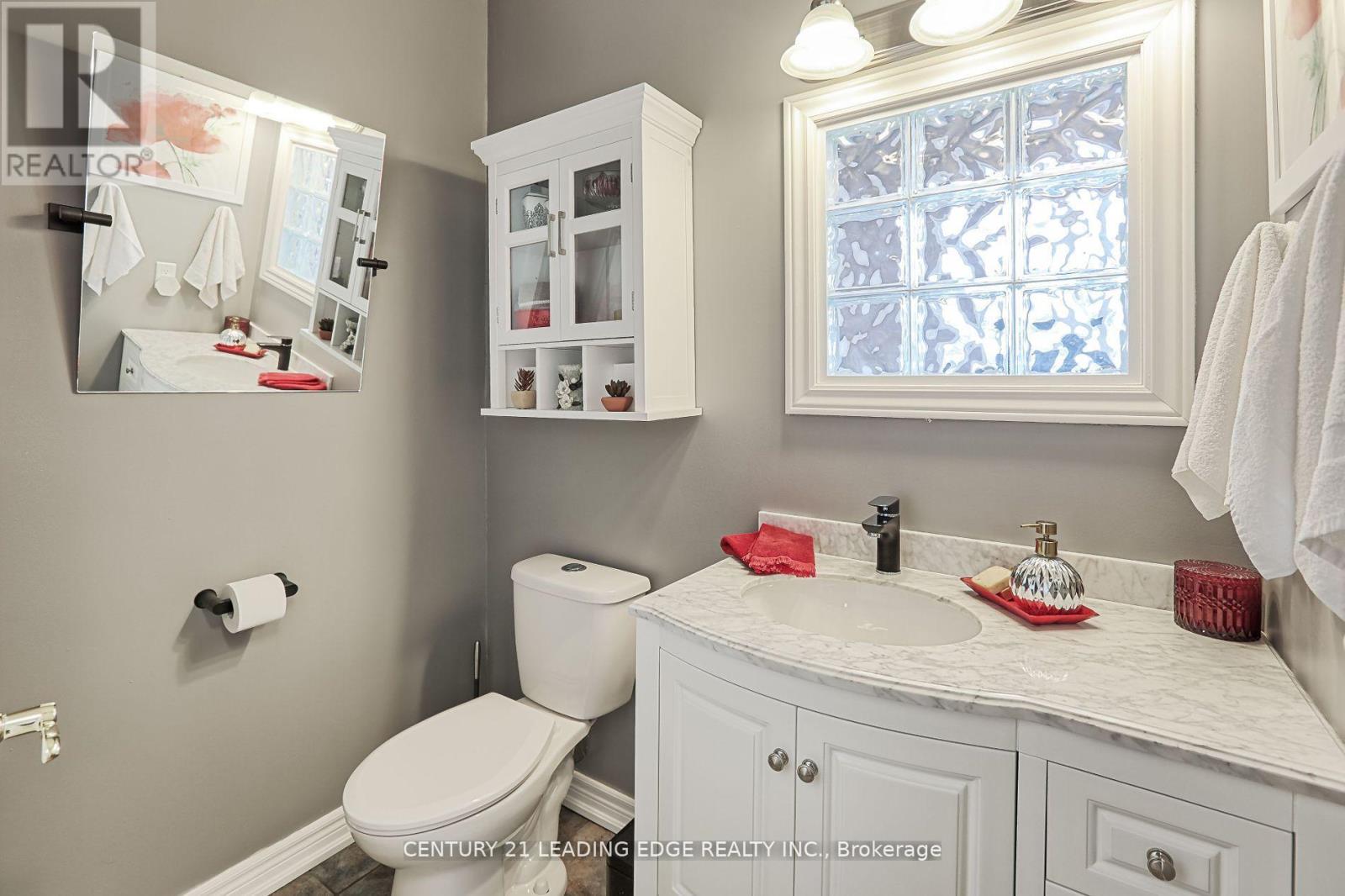 2 Deer Ridge Road, Uxbridge, Ontario  L0C 1A0 - Photo 32 - N12447286