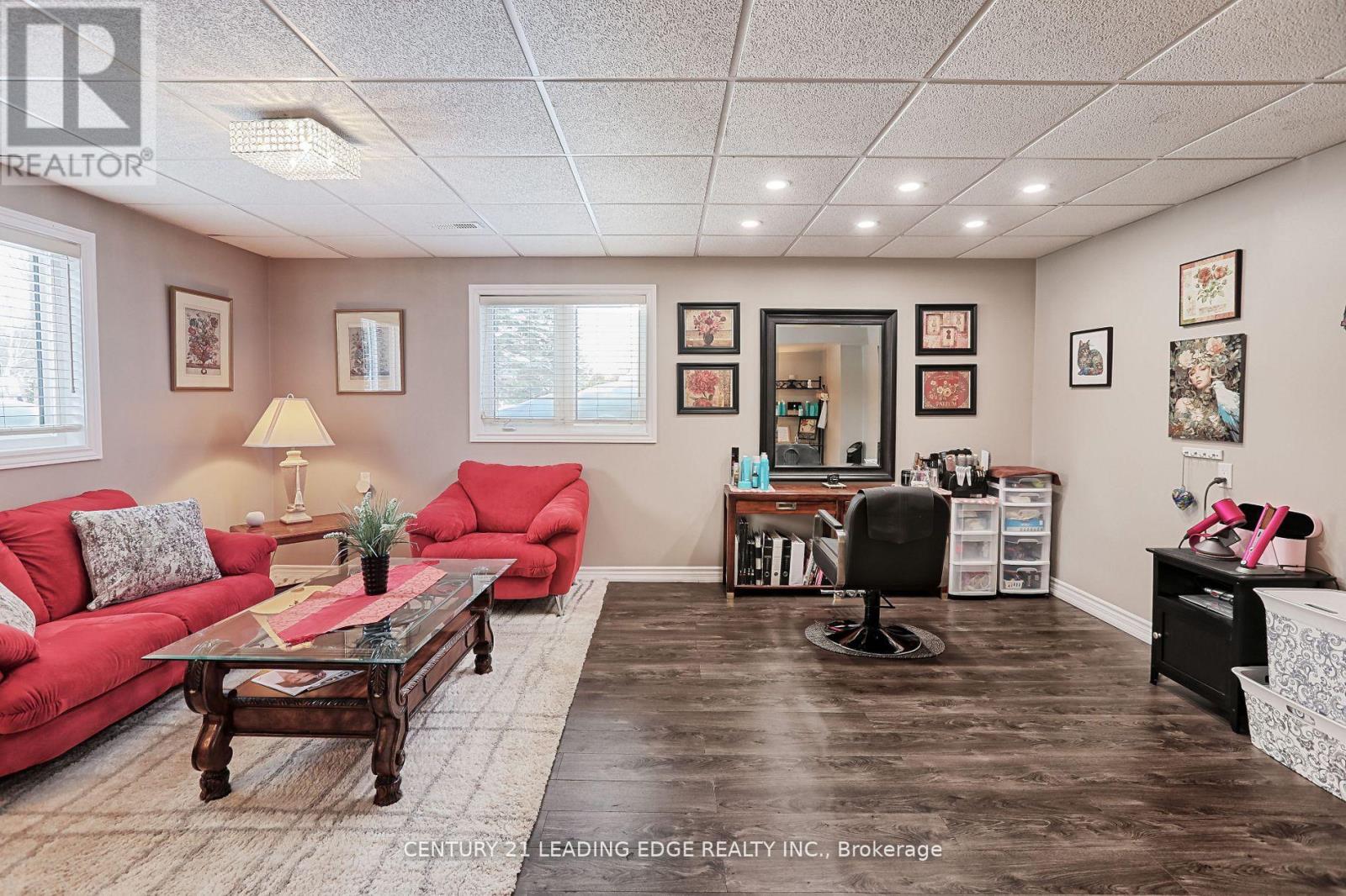 2 Deer Ridge Road, Uxbridge, Ontario  L0C 1A0 - Photo 34 - N12447286