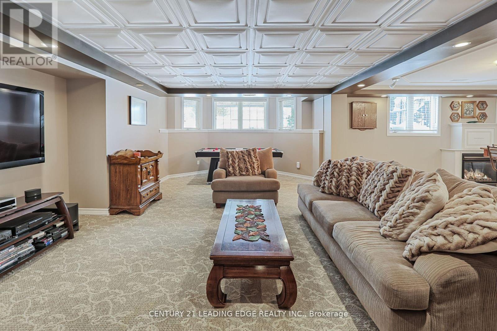 2 Deer Ridge Road, Uxbridge, Ontario  L0C 1A0 - Photo 36 - N12447286