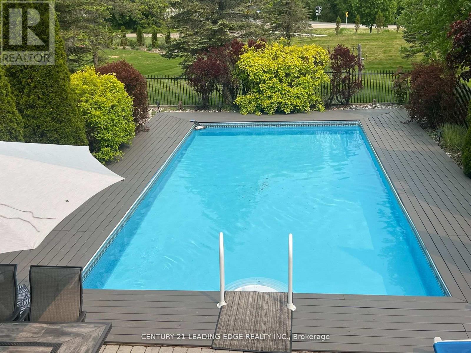2 Deer Ridge Road, Uxbridge, Ontario  L0C 1A0 - Photo 6 - N12447286