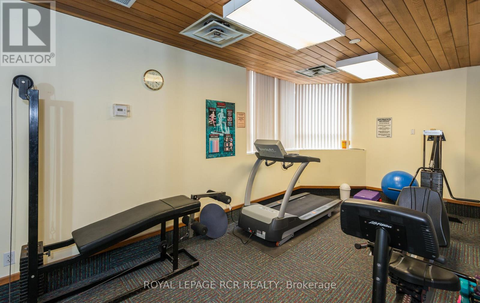 901 - 270 Davis Drive, Newmarket (Central Newmarket), Ontario  L3Y 8K2 - Photo 22 - N12447295