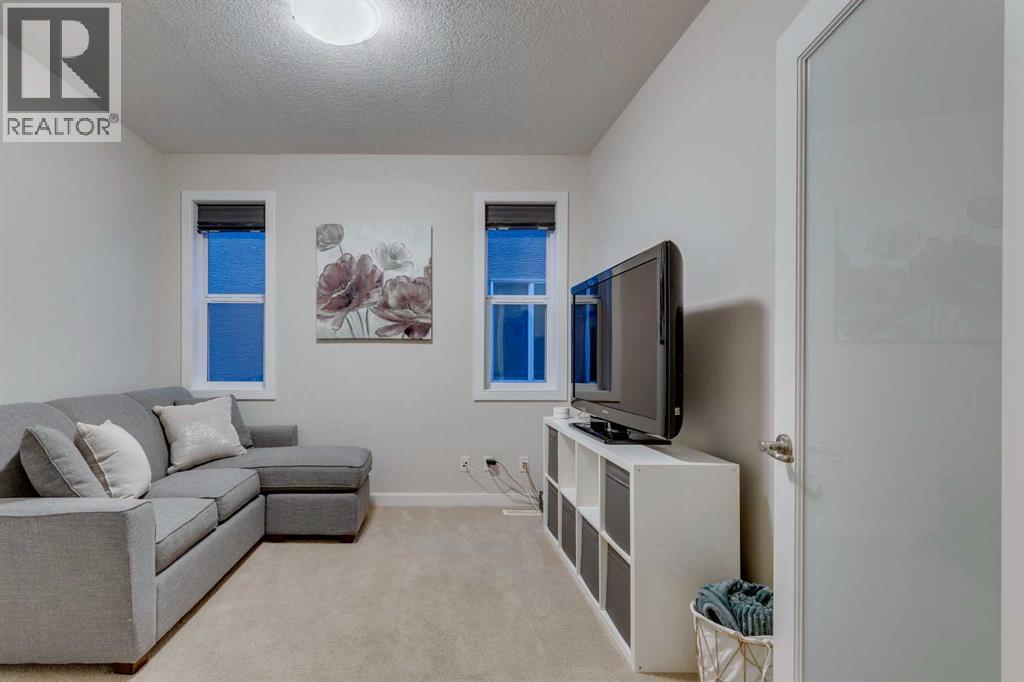 522 Mahogany Manor Se, Calgary, Alberta  T3M 0Y3 - Photo 4 - A2253356