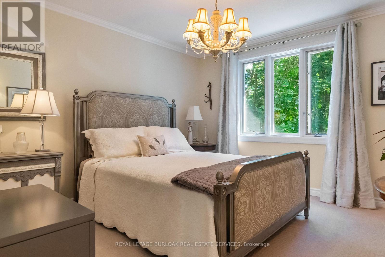 1318 Hillview Crescent, Oakville, Ontario  L6H 2C7 - Photo 31 - W12423041