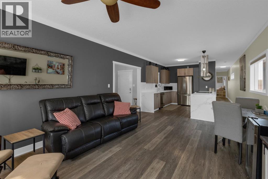 96, 1101 84 Street Ne, Calgary, Alberta  T2A 7X2 - Photo 3 - A2255045