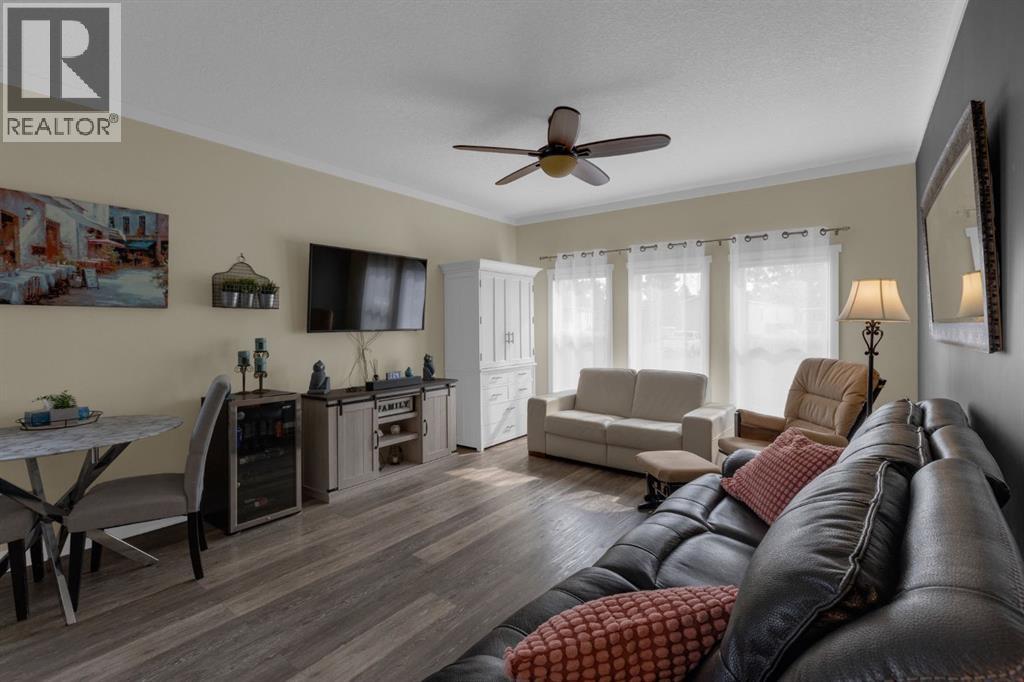 96, 1101 84 Street Ne, Calgary, Alberta  T2A 7X2 - Photo 4 - A2255045