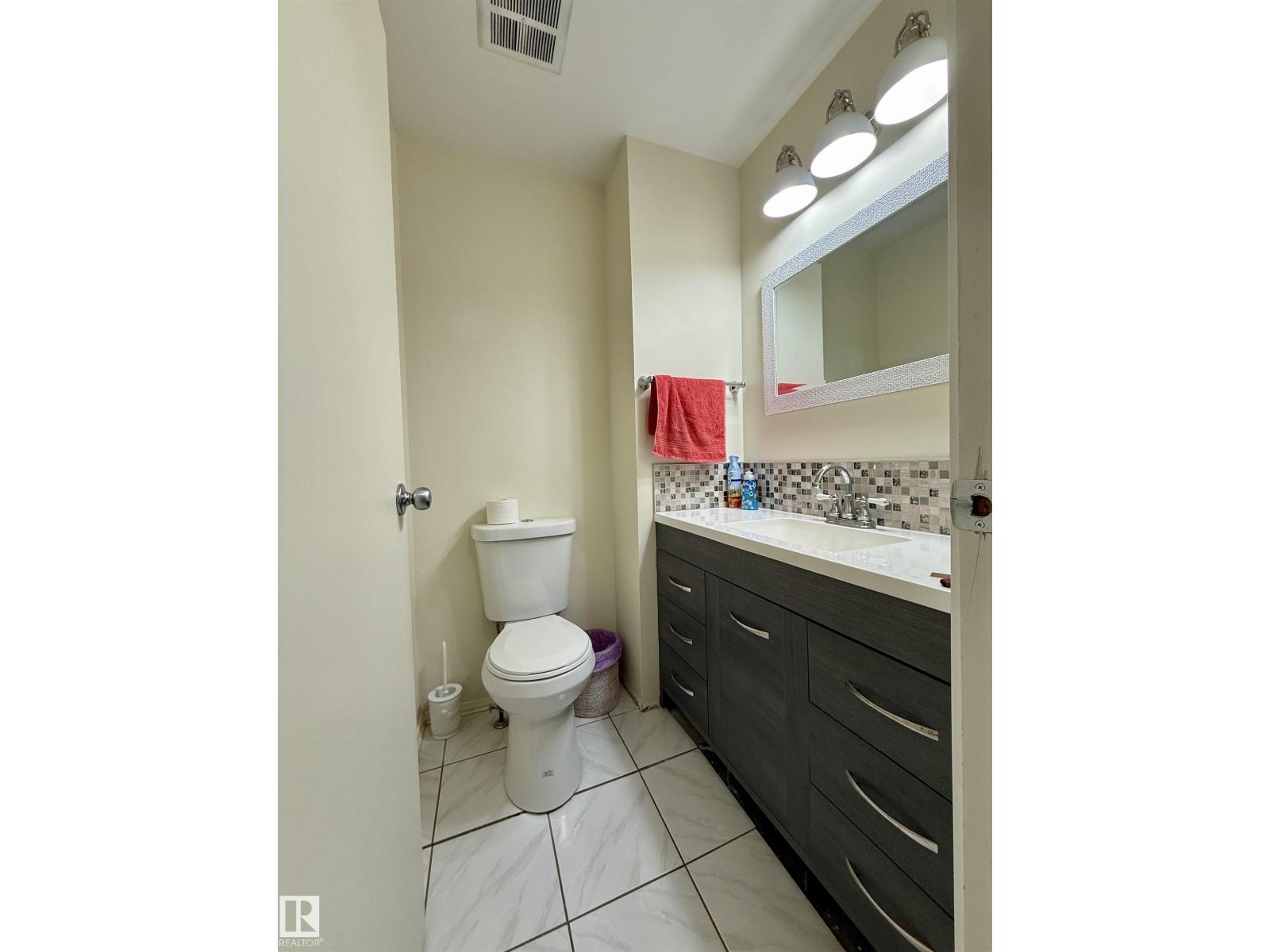 221 Callingwood Pl Nw, Edmonton, Alberta  T5T 2C6 - Photo 47 - E4461015