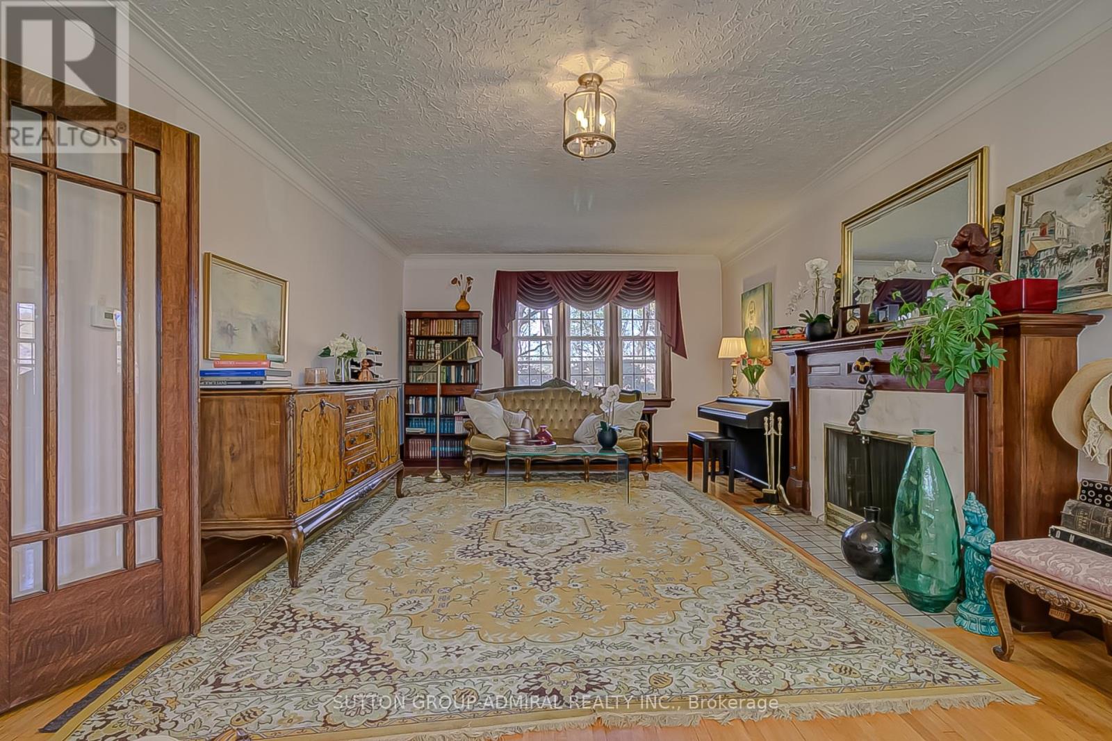 72 Baby Point Road, Toronto, Ontario  M6S 2G3 - Photo 12 - W12447263