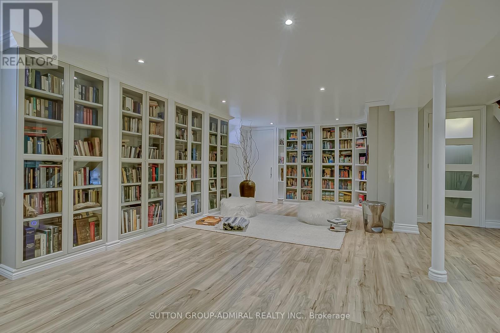 72 Baby Point Road, Toronto, Ontario  M6S 2G3 - Photo 25 - W12447263