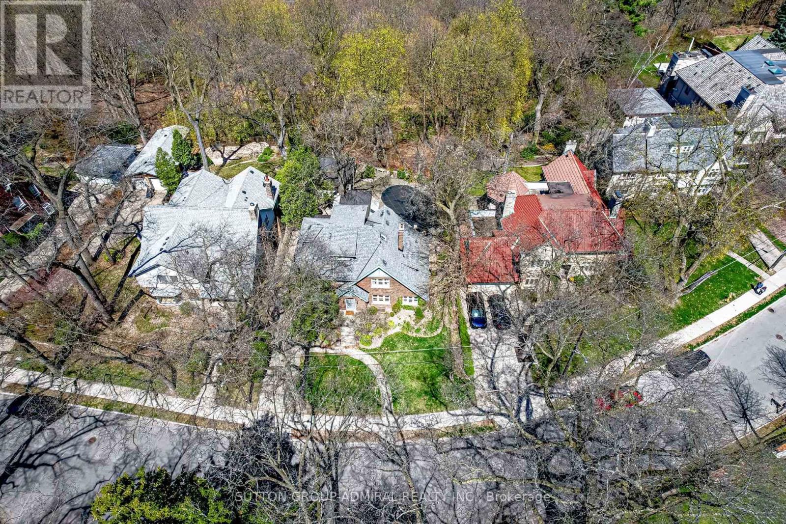 72 Baby Point Road, Toronto, Ontario  M6S 2G3 - Photo 4 - W12447263