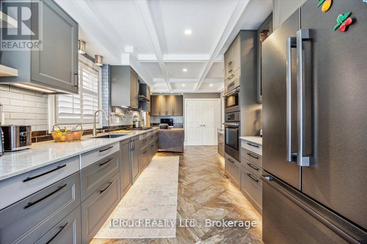36 Pacific Wind Crescent, Brampton (Sandringham-Wellington), Ontario  L6R 2B1 - Photo 12 - W12447264