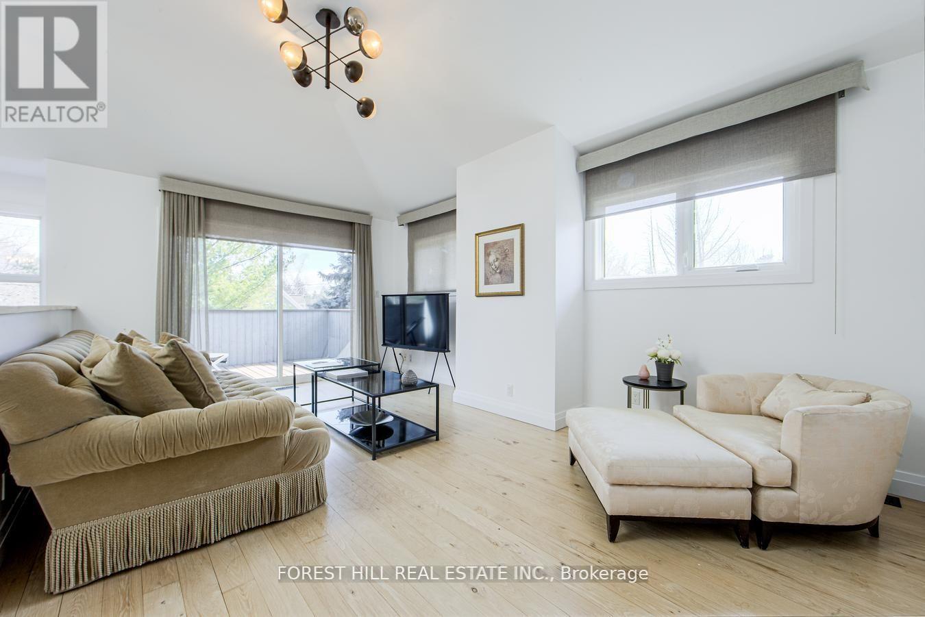 193 Lakewood Drive, Oakville (Co Central), Ontario  L6K 1B3 - Photo 23 - W12447268