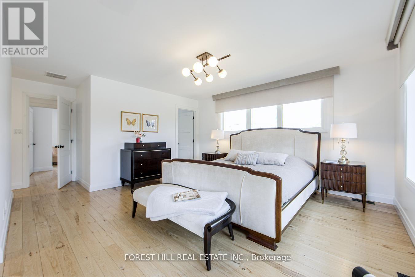 193 Lakewood Drive, Oakville (Co Central), Ontario  L6K 1B3 - Photo 28 - W12447268